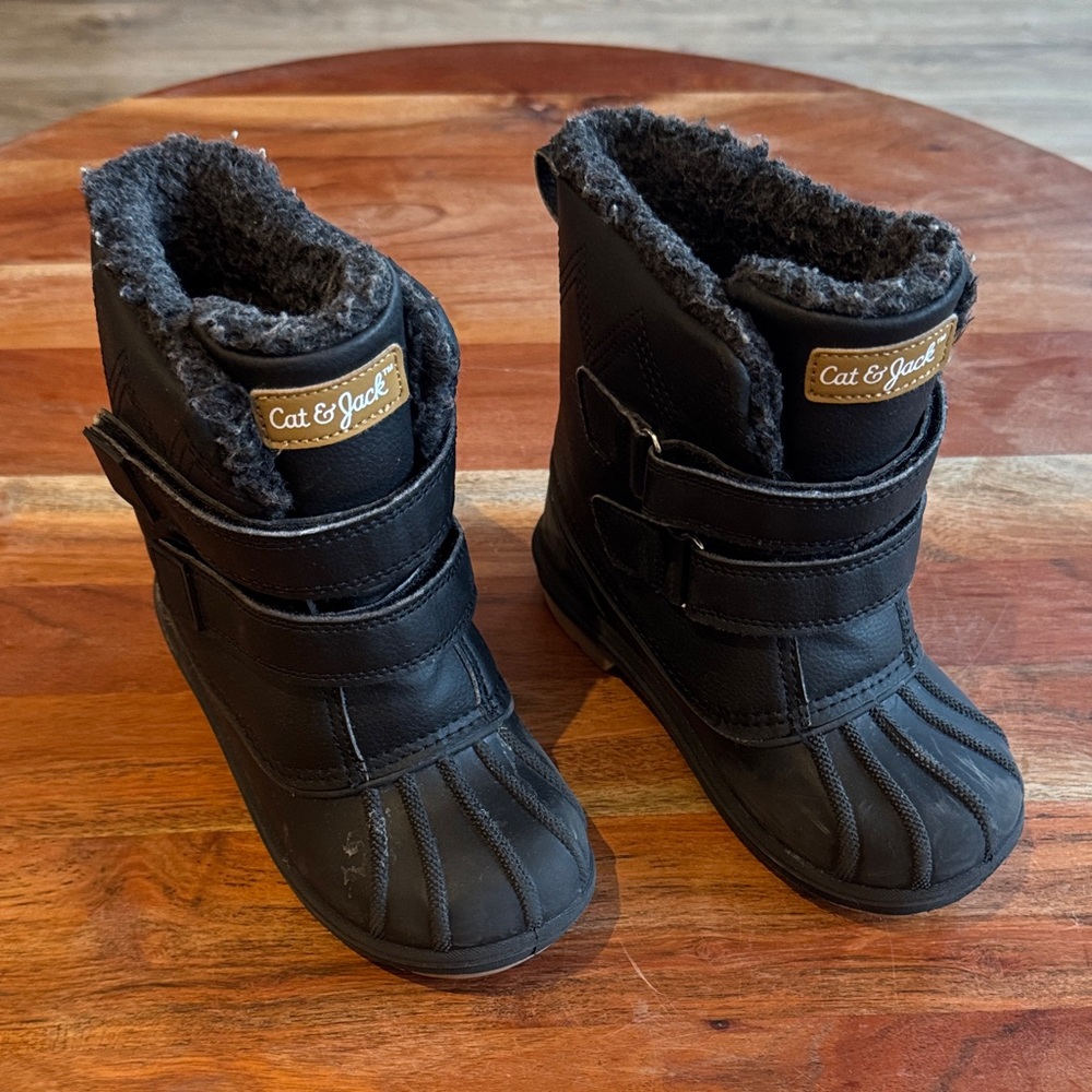 Cat & Jack Black Faux Fur Boots